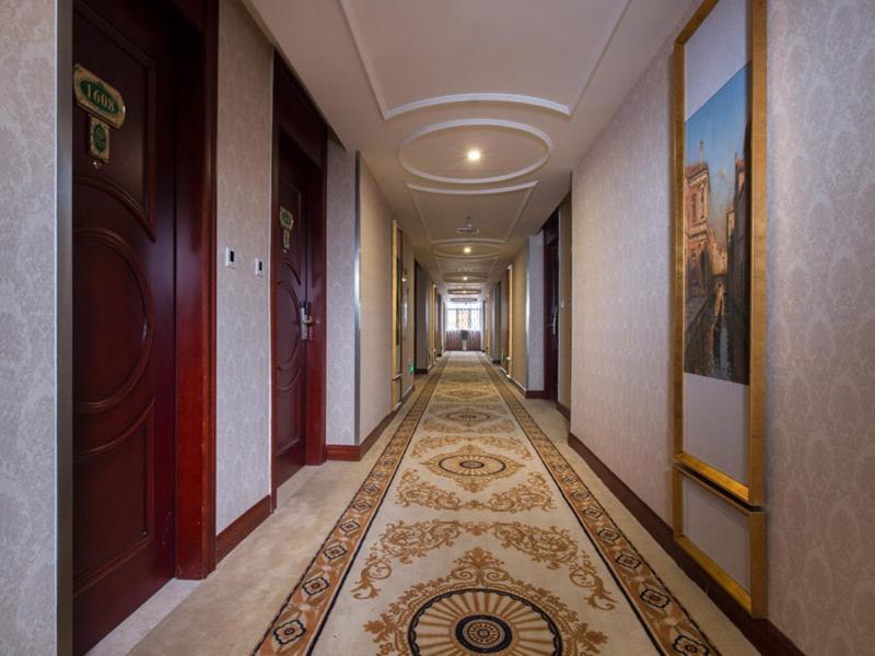 Vienna Hotel Dongguan Humen Huaibei Road photo 3