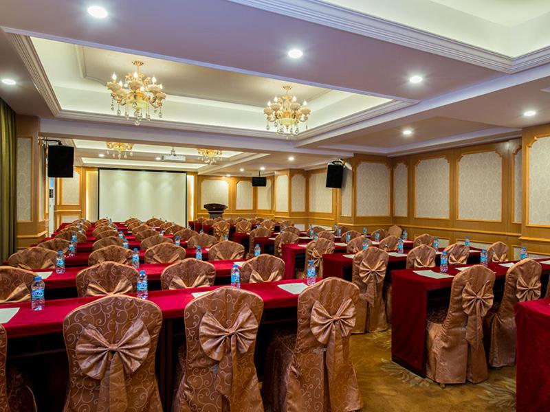 Vienna Hotel Foshan Lingnan Pearl Gymnasium Branch photo 4