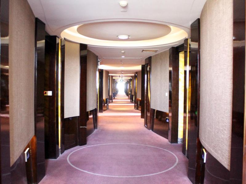 Vienna Hotel Shanxi Jiexiu Century Square photo 4