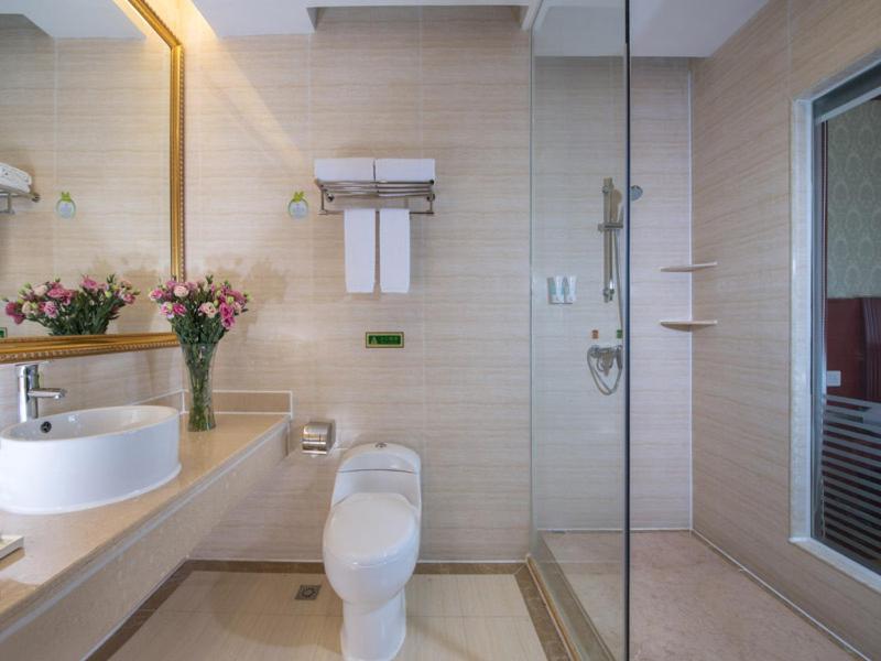 Vienna Hotel Dongguan Humen Huaibei Road photo 4