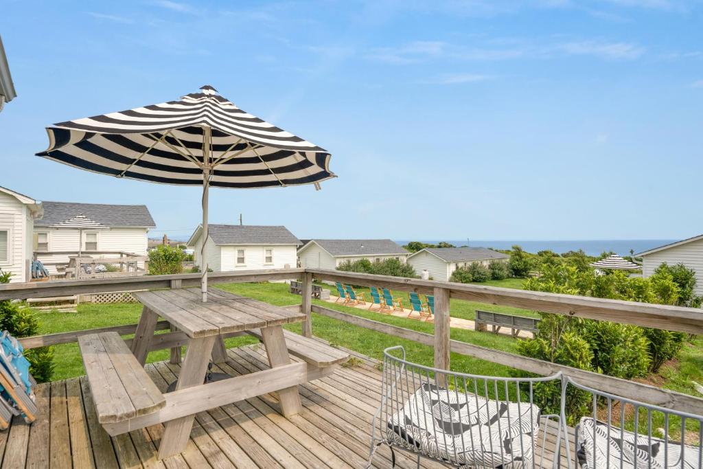 Breakers Montauk image