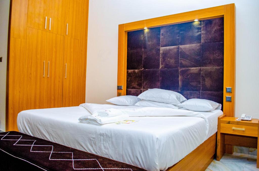 CRISPAN SUITES & EVENT CENTRE photo 4