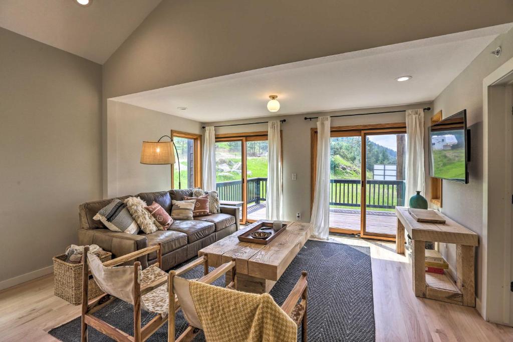 Evergreen Mountain Duplex on I70 with Trail Access! photo 4
