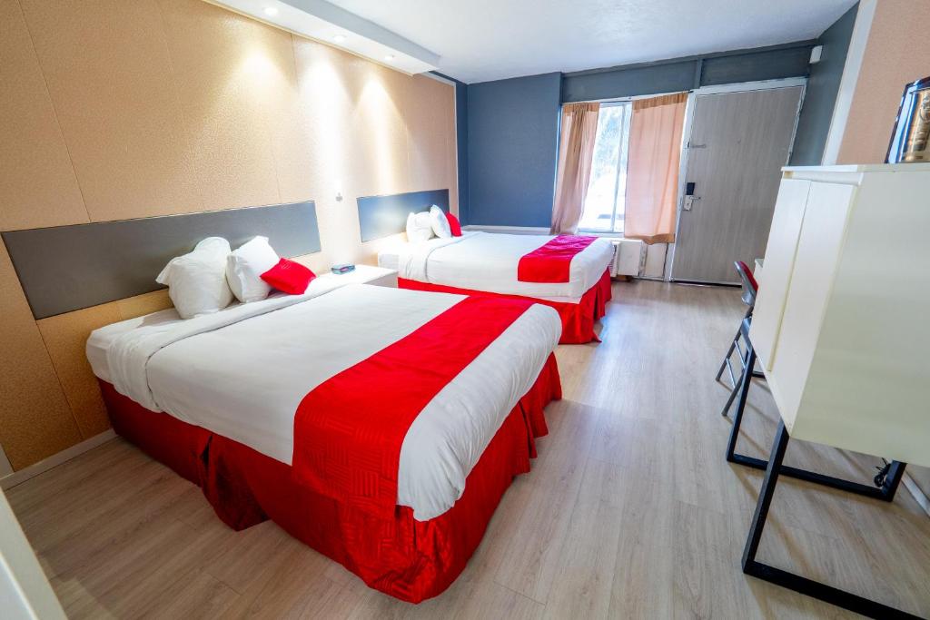 Travelodge by Wyndham Orlando / Heart of International Drive image