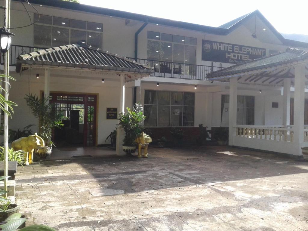 White Elephant Hotel photo 1