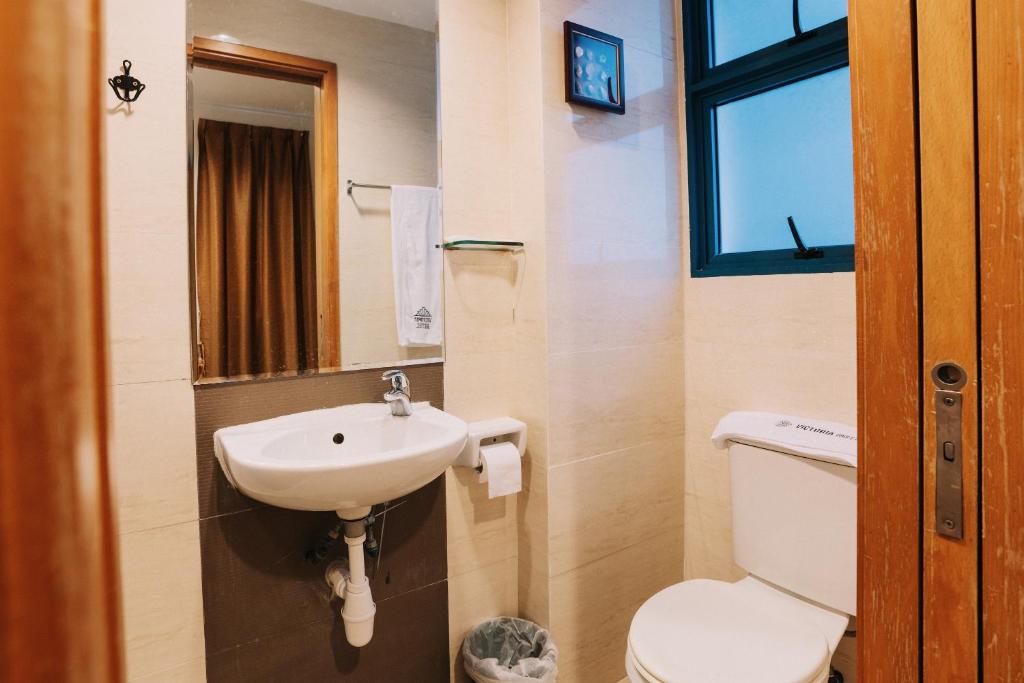 Одноместный (Одноместный номер Делюкс), RedDoorz Plus Victoria Hotel