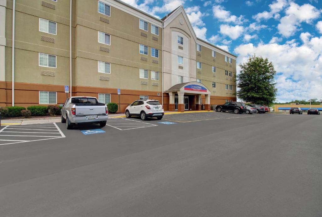 Candlewood Suites Winchester, an IHG Hotel photo 1