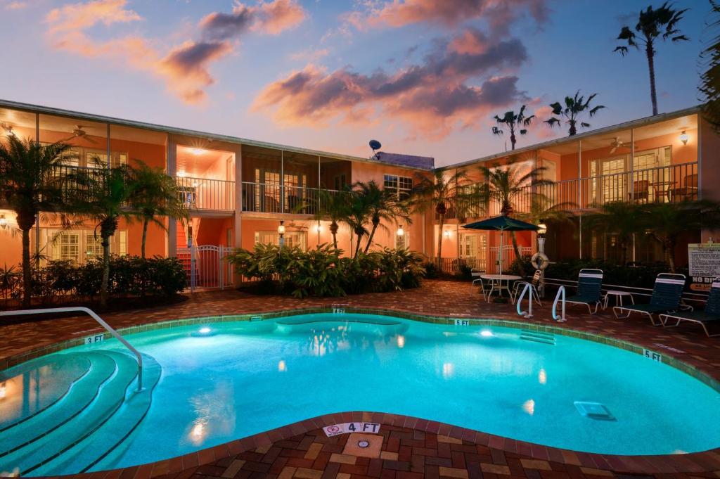 Siesta Key Inn image