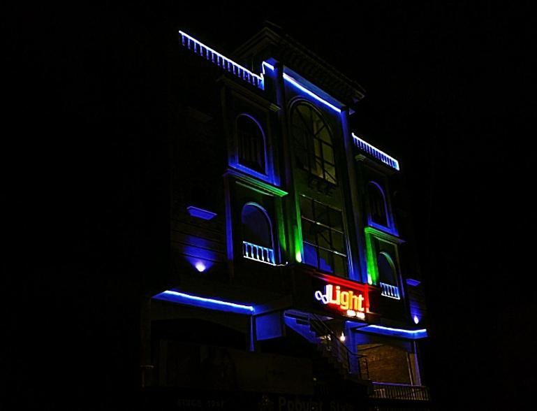 AdLight Guest Rooms Swat