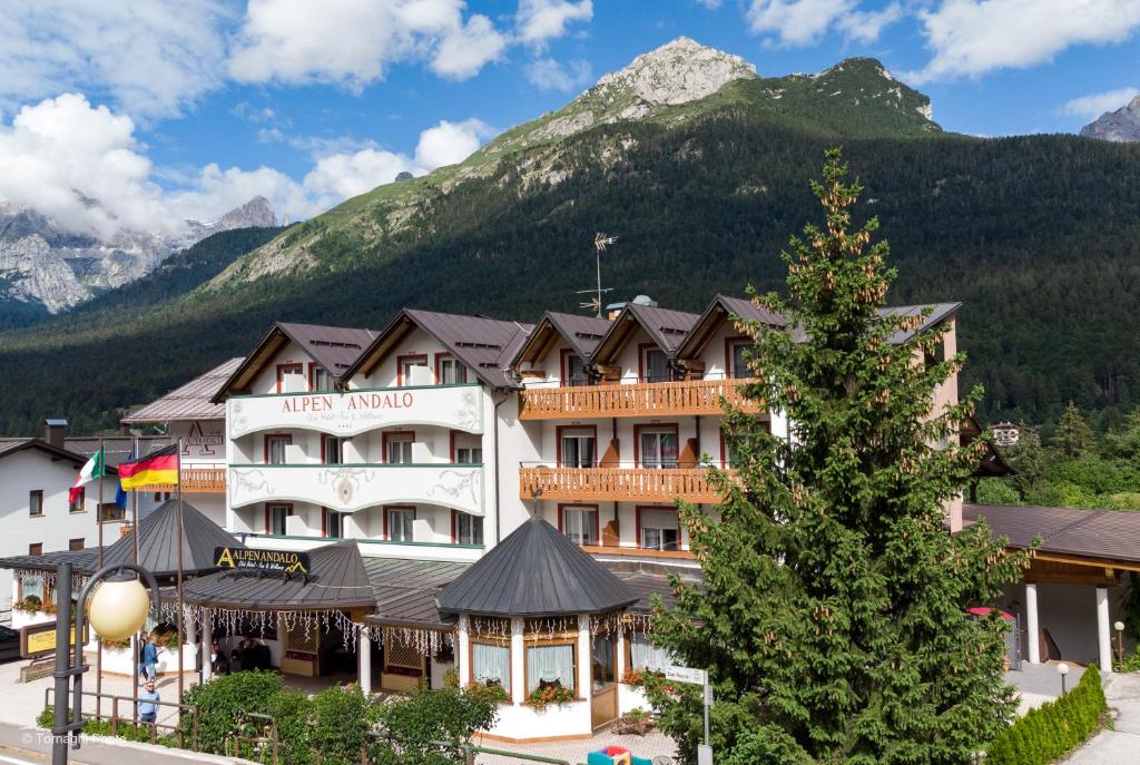 Hotel Alpen photo 1