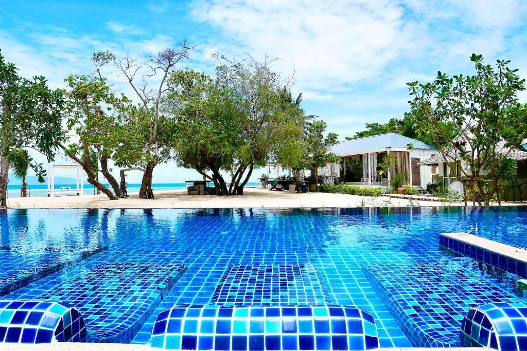 Sabaii Bay Resort