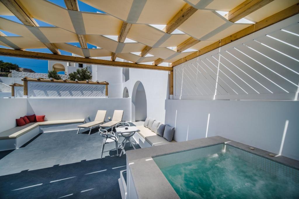 Сьюит (Люкс с гидромассажной ванной), Symphony Suites Santorini