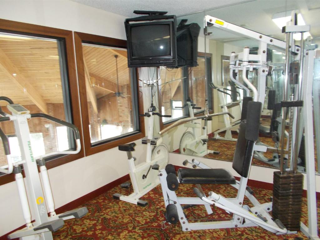 Royalton Inn and Suites, Wilmington,Ohio photo 4