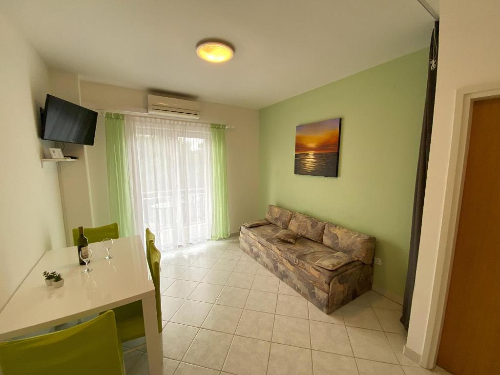 Apartments Pulic photo 3