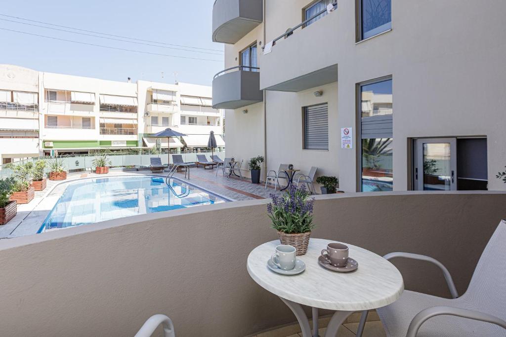 Апартаменты (Апартаменты с видом на бассейн), Icarus Apartments