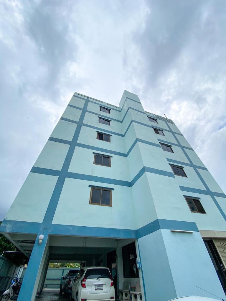 RoomQuest Bangkok Chaeng Watthana photo 1