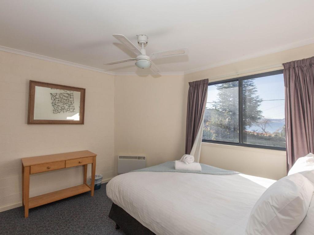 Silvertrees 2 1 McLure Cir photo 4