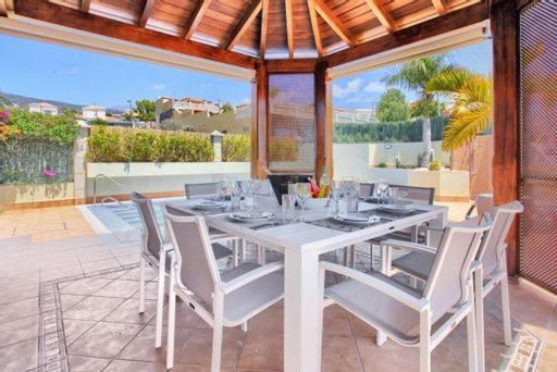 Magnifica Villa Happy Holidays con piscina en los Gigantes photo 3