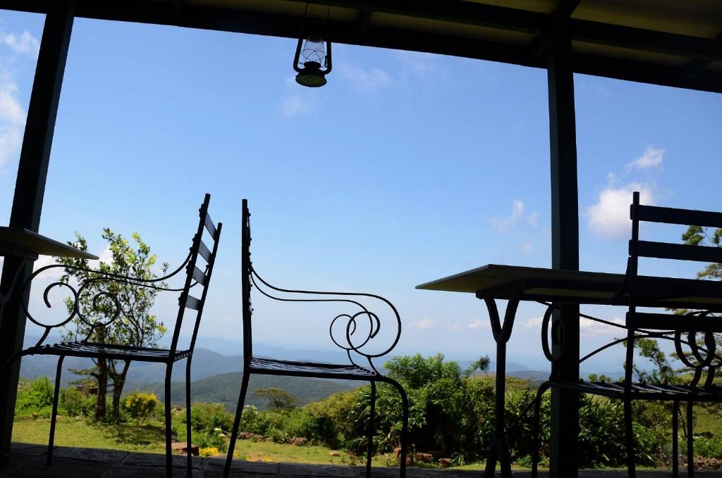 Sir John's Bungalow photo 2