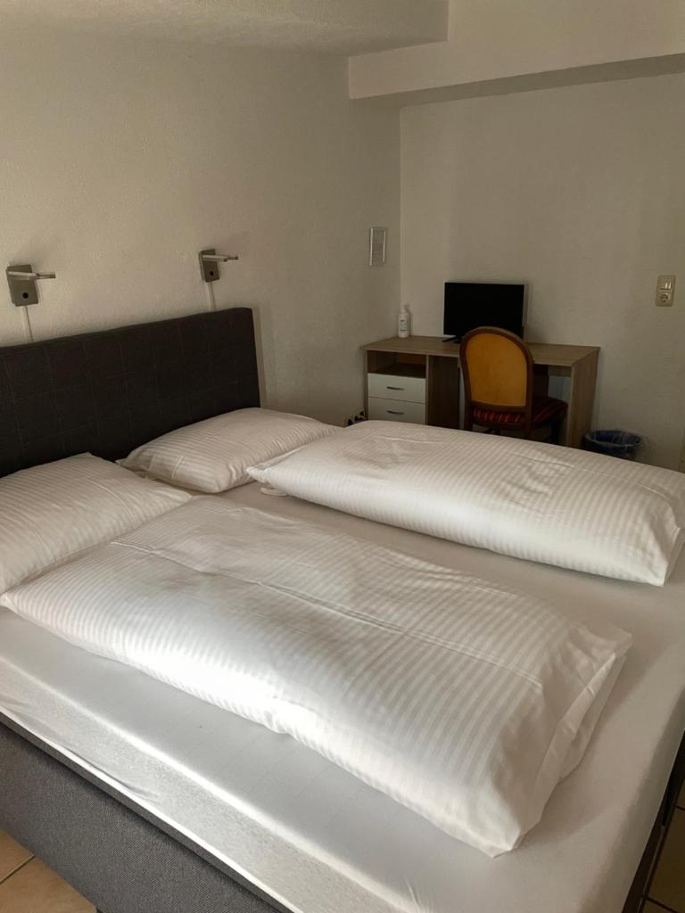 Hotel Restaurant Germania photo 3