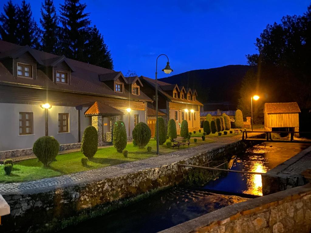 Hotel Gacka photo 2