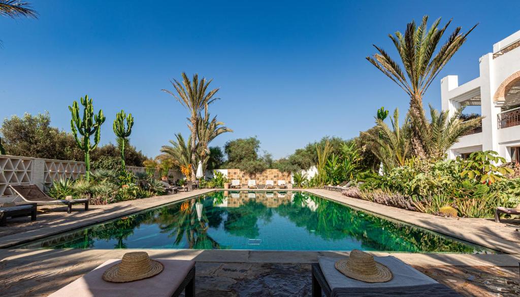 Riad Villa Blanche - Tap to explore photos