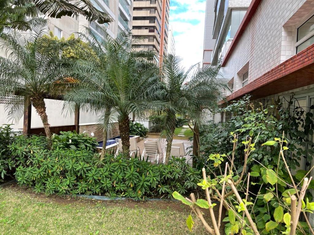 Lindo apartamento a 50 metros da praia photo 2