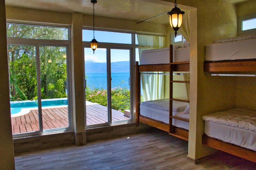 Casa Lobo Bungalows photo 1