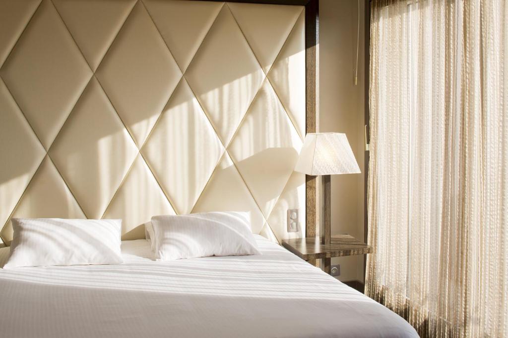 Le Safari Hotel Restaurant - 발코니/테라스