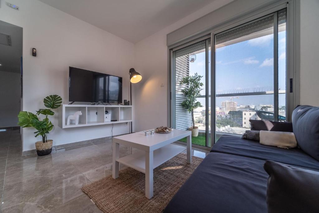 PORT CITY HAIFA - German Colony Luxurious 2 bdrms Apt photo 2