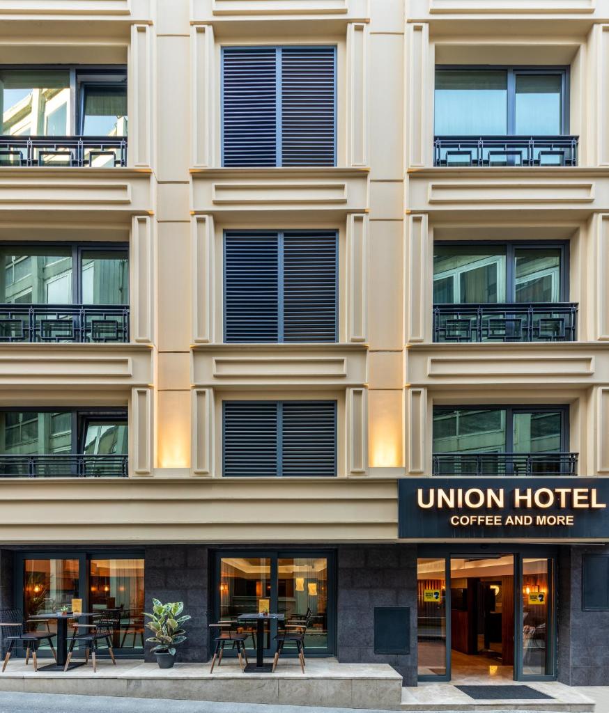 Union Hotel Port photo 2