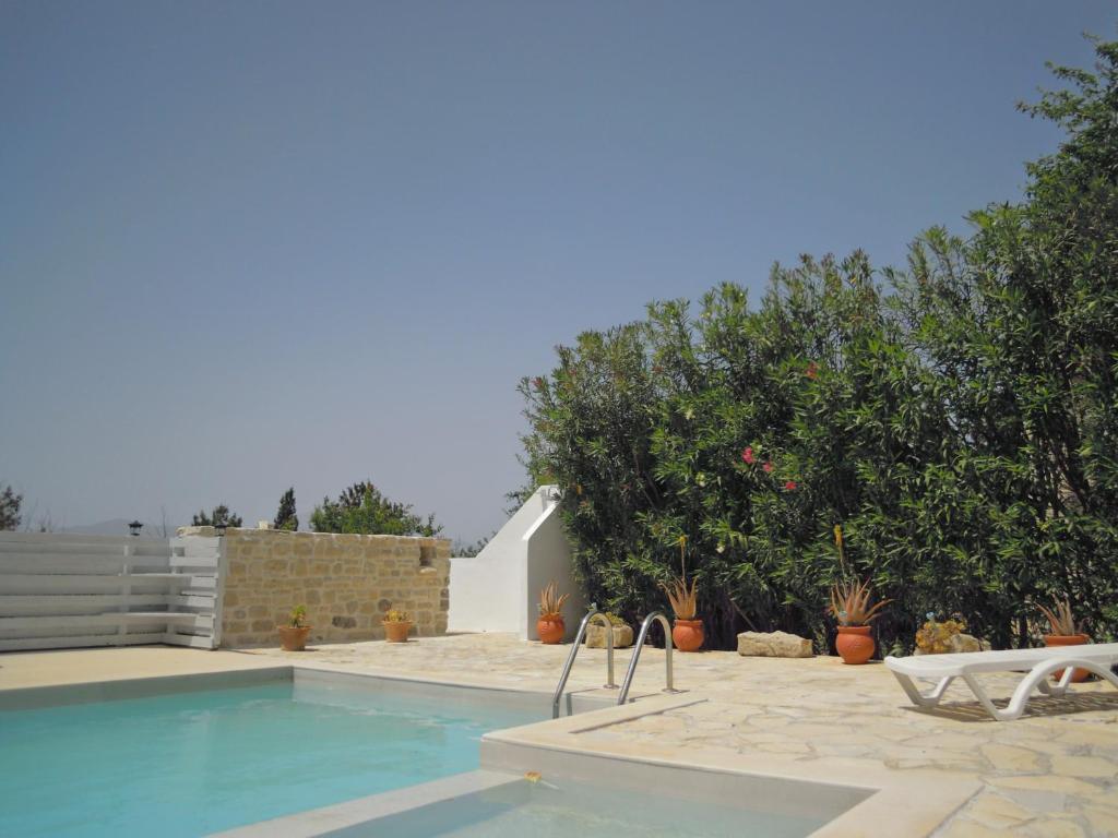 Petaloudes photo 2