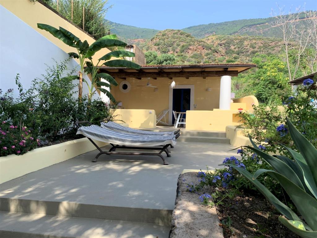 Casa Aranci - Curata casa eoliana a pochi minuti dalla spiaggia di Santa Marina photo 3