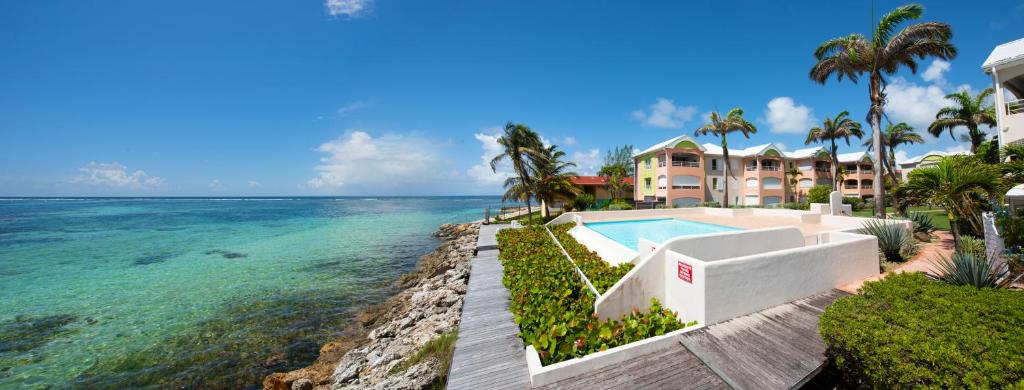 Eden Blue vue Mer et Piscine photo 1