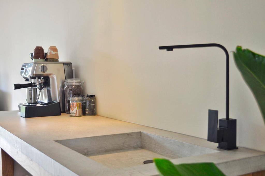 Van Heeckeren Apartments & Suites Nes photo 4