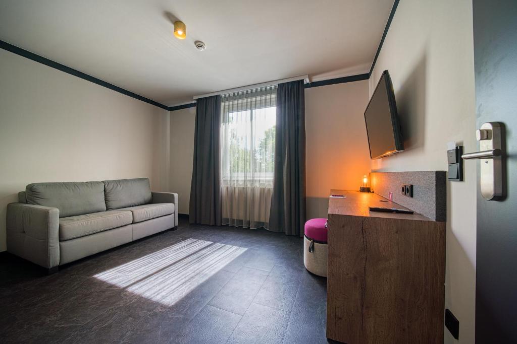 Сьюит (Полулюкс), Arena City Hotel Salzburg