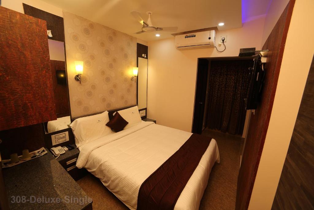 Двухместный (Двухместный номер Делюкс с 1 кроватью), Vijaya Residency - Porur