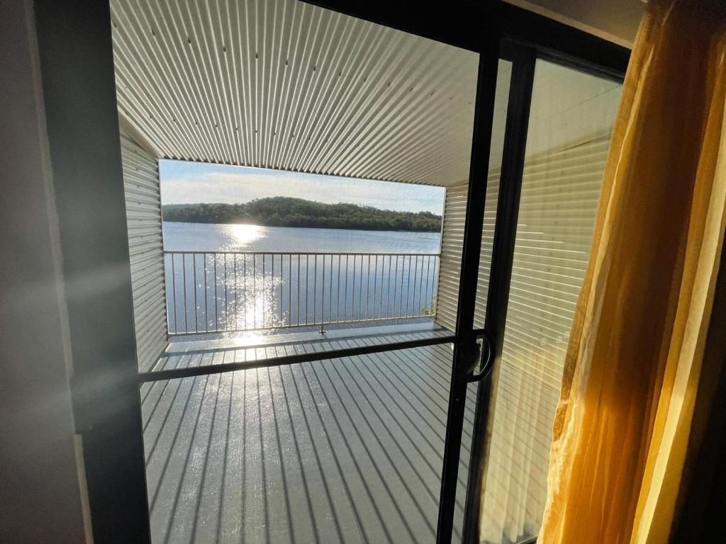 De Lago Resort On Lake Bennett photo 3