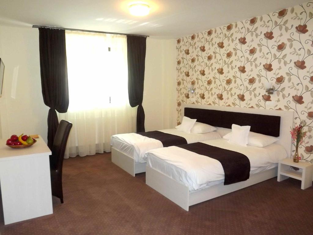 Двухместный (Двухместный номер с 2 отдельными кроватями), West Plaza Residence
