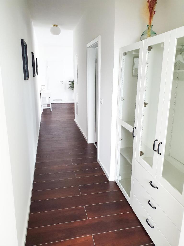 PB Ferienwohnungen - FeWo 7 - Stilvoll eingerichtetes Apartment im Herzen Senftenbergs photo 4