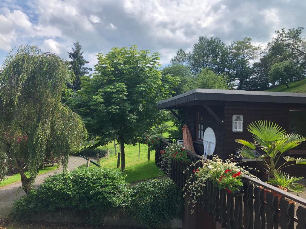 Ferienwohnung Donner am Wald mit Garten & Hot-Tub photo 3