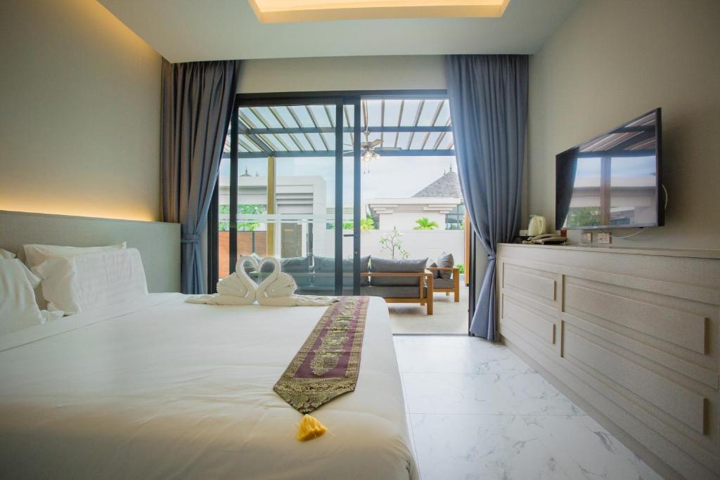 Gold Chariot Pool Villa, Phuket - SHA Plus Certified photo 3