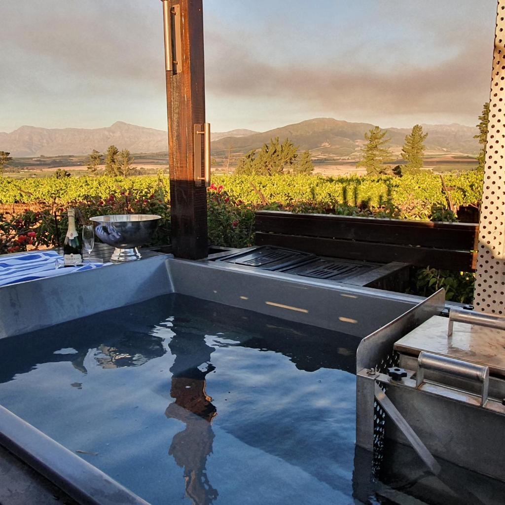 Bakenhof Winelands Lodge photo 1