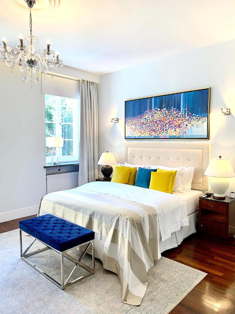 Апартаменты (Королевский люкс (180 кв. м), вид на Рыночную площадь), Luxury Apartments Mondrian Market Square I