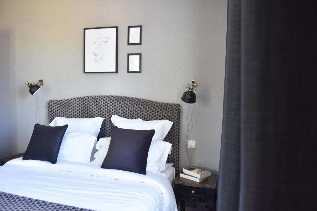Le Boeuf Couronné - Hôtel & Restaurant Chartres- Logis Hotels Room Type - Classic Double Room
