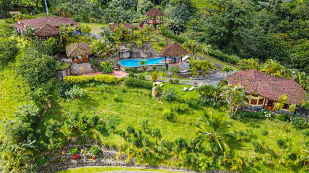 Pie in the Sky 1 Gorgeous Cottage with spectacular scenic views photo 2