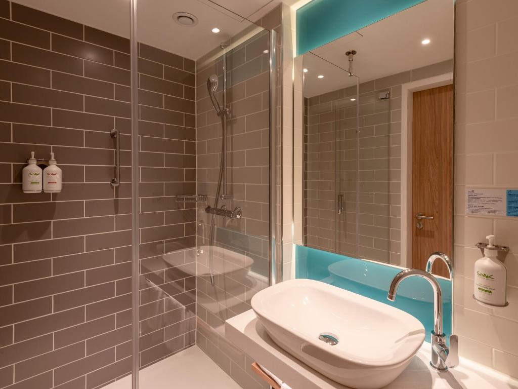 Holiday Inn Express - Offenbach, an IHG Hotel photo 2