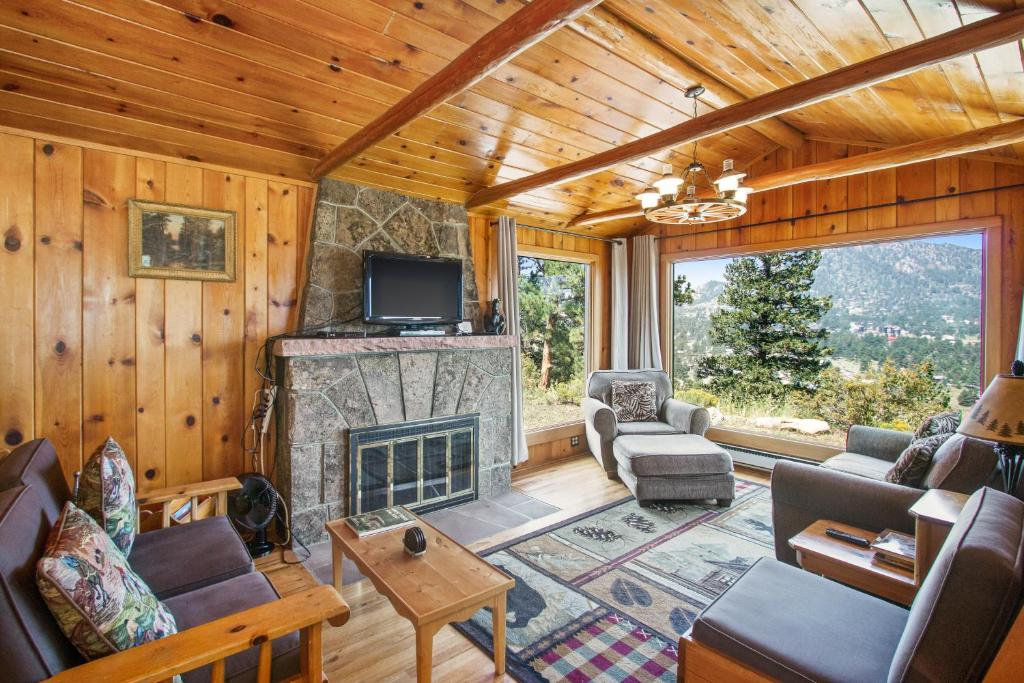 Flower Lane Cabin photo 2