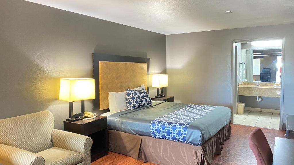 Island Suites Bay City photo 2