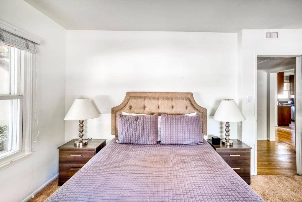 Апартаменты (Апартаменты), Stay Gia - Modern 2 Bedroom Apartment - LAX
